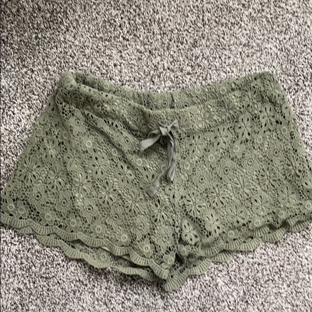 Lace hunter green shorts